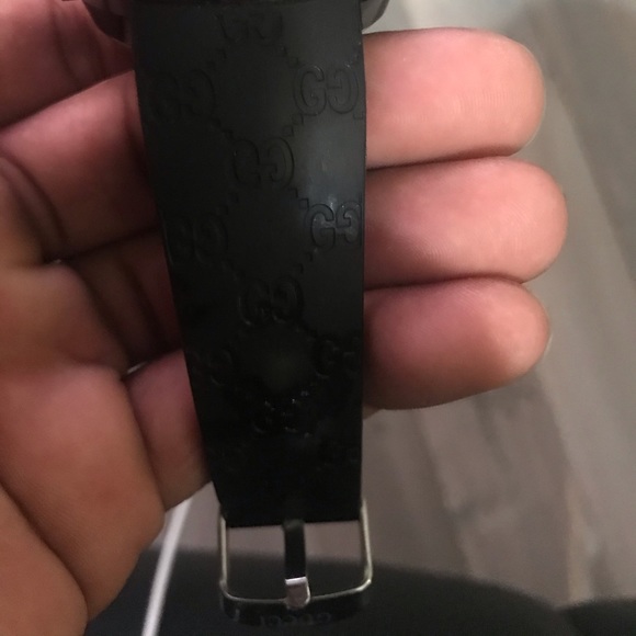 Gucci Watch - Picture 2 of 2